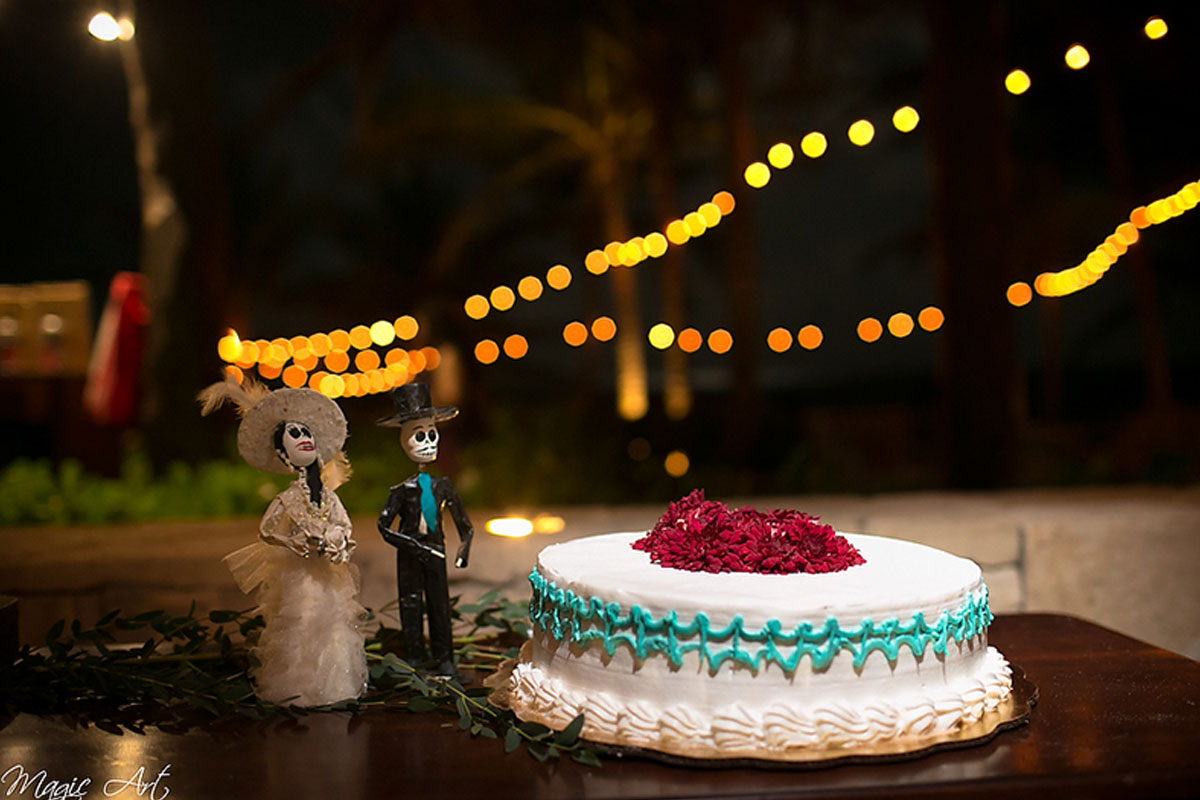 day-of-the-dead-wedding-cake